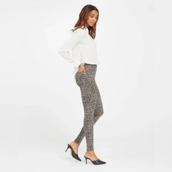 Spanx Taupe Snakeskin Reptile High Rise Jeanish Ankle Legging Jegging Size Large - Picture 7 of 10